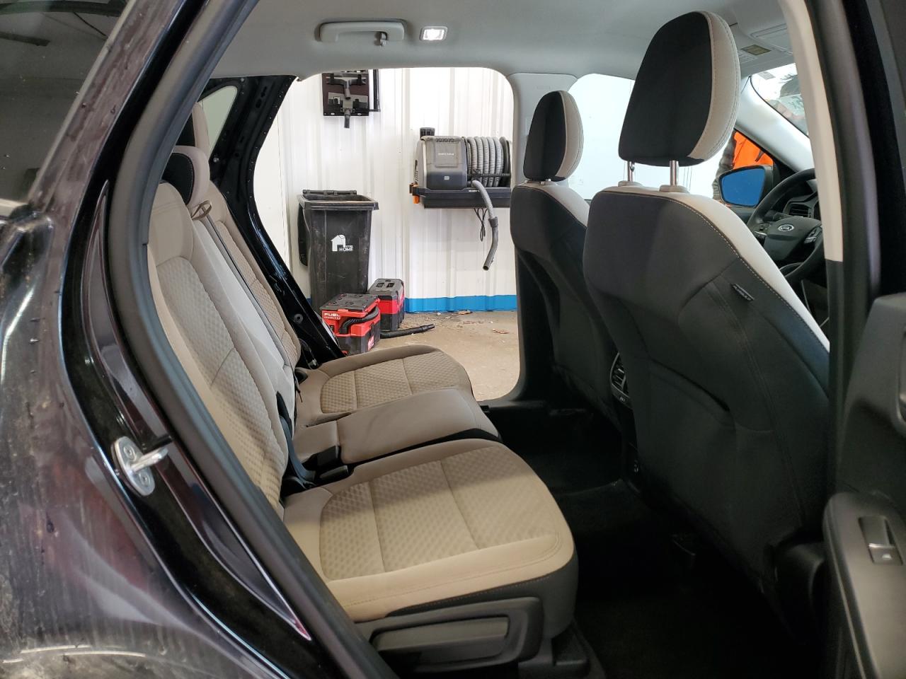 2021 Ford Escape Se VIN: 1FMCU9G64MUB00144 Lot: 92442805