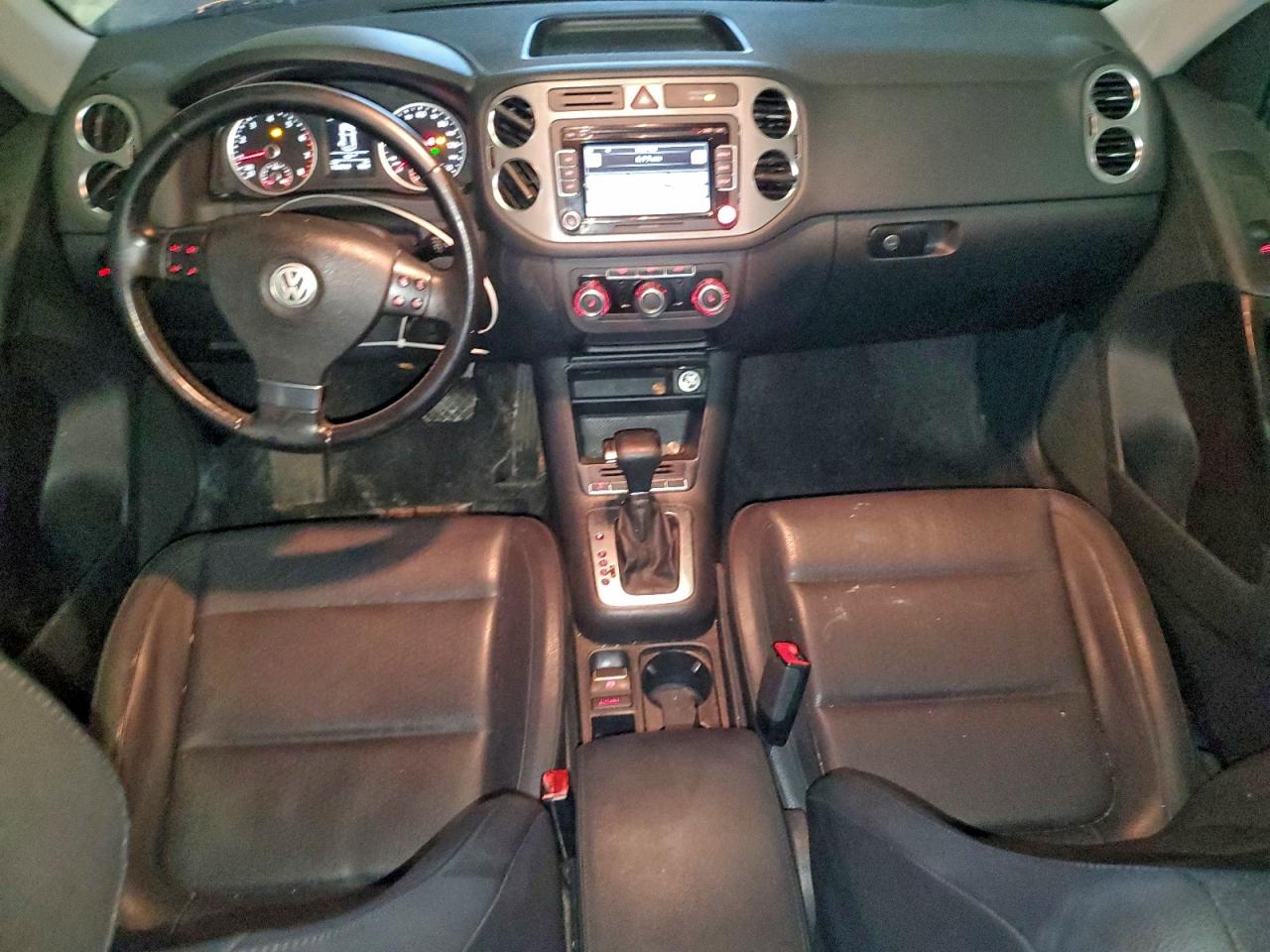2010 Volkswagen Tiguan S VIN: WVGAV7AXXAW002066 Lot: 93886025