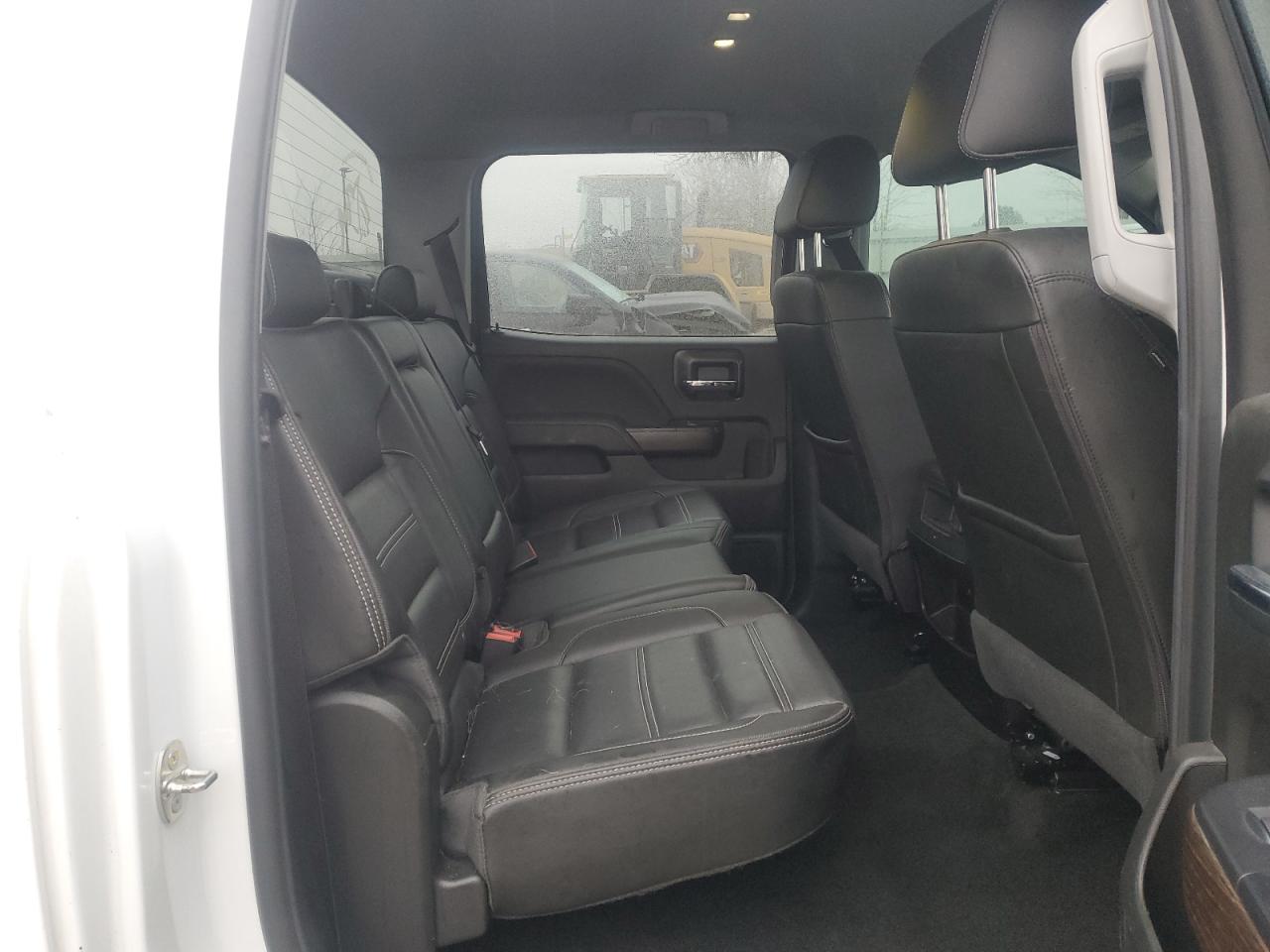 2018 GMC Sierra K2500 Denali VIN: 1GT12UEG4JF259830 Lot: 92450255