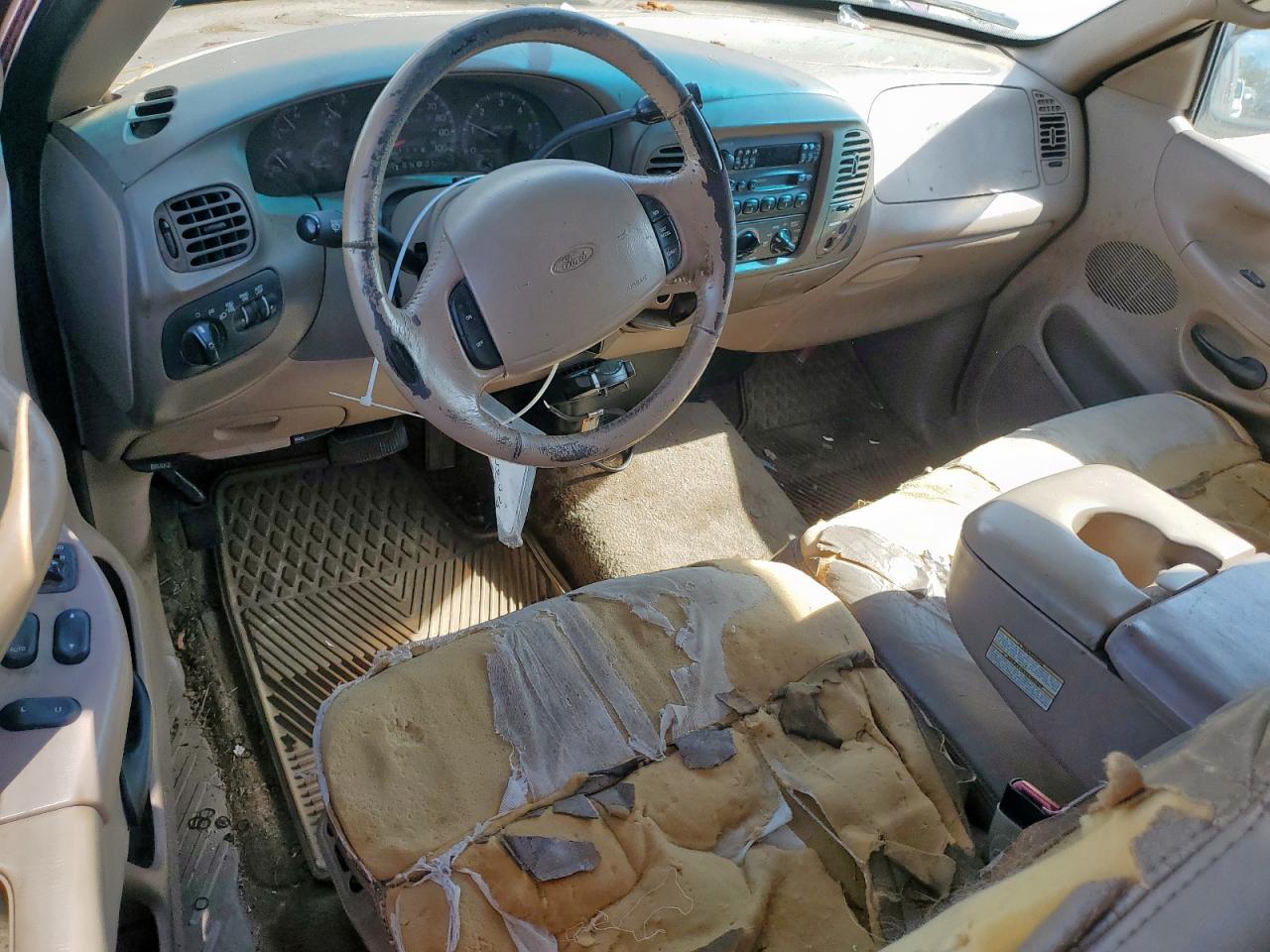 1998 Ford F150 VIN: 1FTZX18W6WKA73100 Lot: 92707765