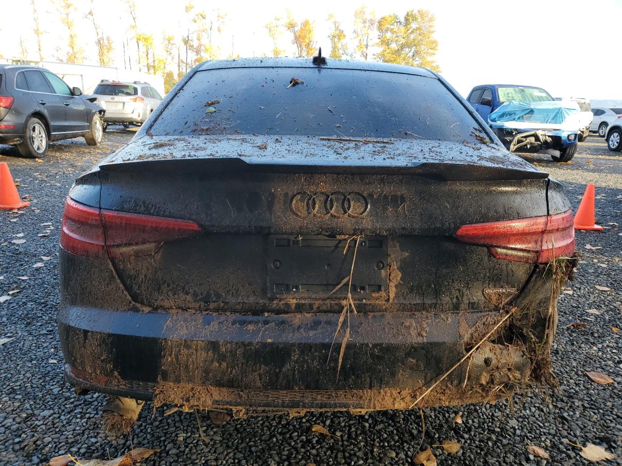 2017 Audi A4 Premium VIN: WAUDNAF47HN040946 Lot: 91427205