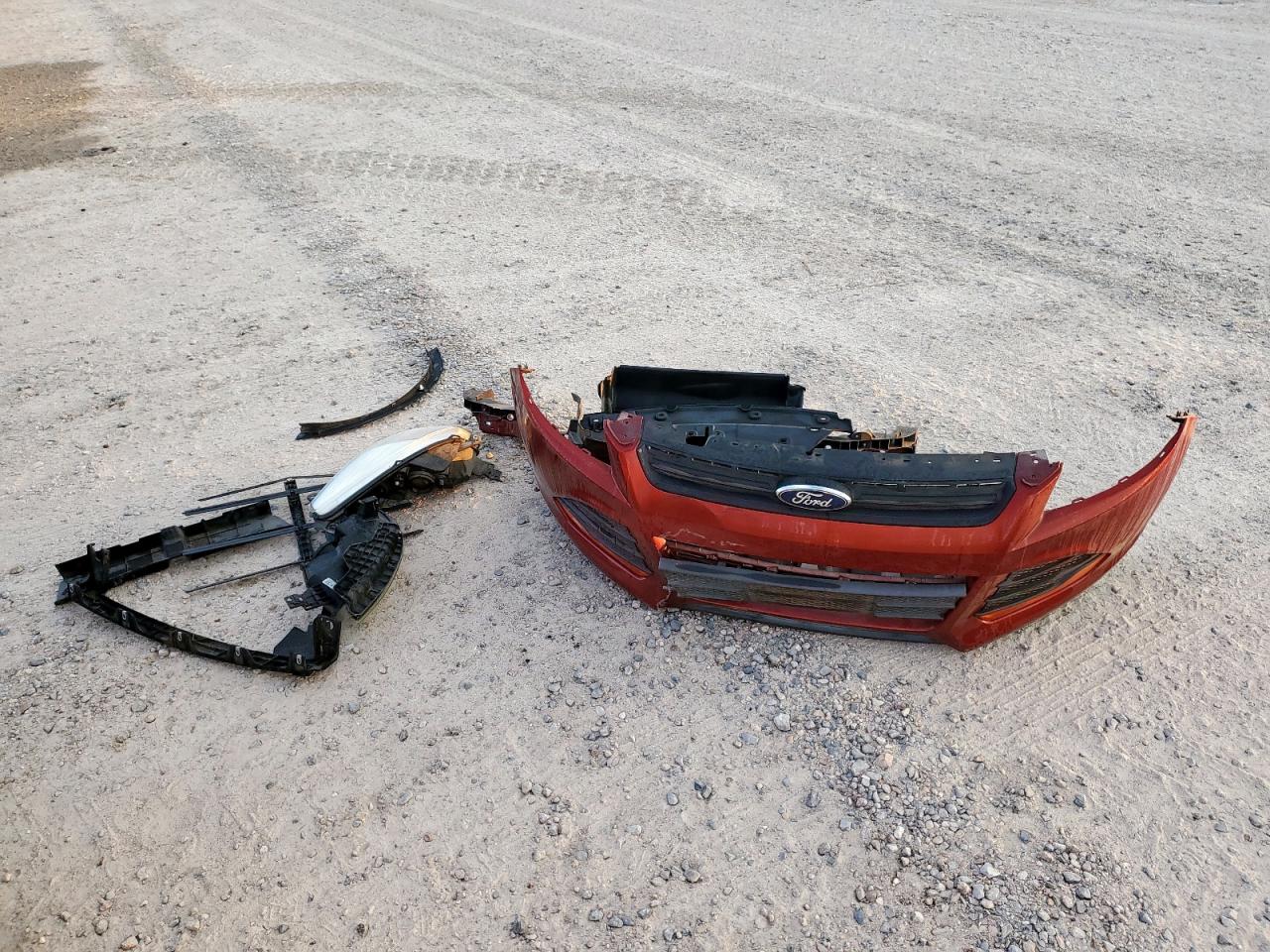 2015 Ford Escape S VIN: 1FMCU0F7XFUB80462 Lot: 90706555