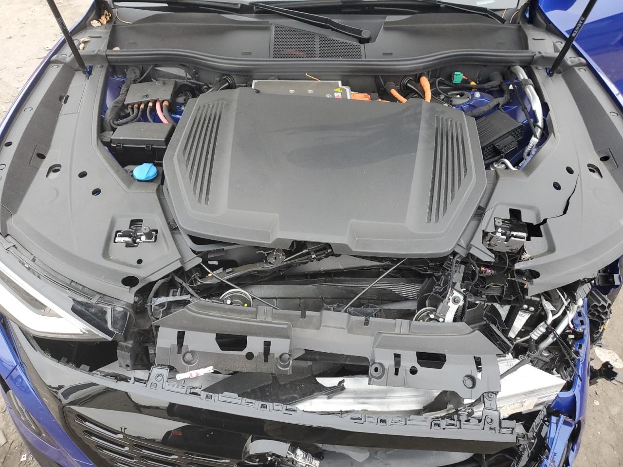 2024 Audi Sq8 E-Tron Prestige VIN: WA16CBGE0RB060922 Lot: 93498195