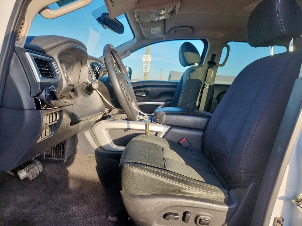 2017 Nissan Titan Sv VIN: 1N6AA1E6XHN527088 Lot: 92071635