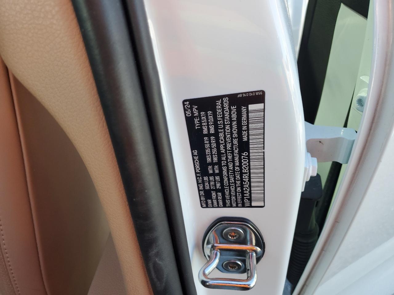 2024 Porsche Macan Base VIN: WP1AA2A54RLB20076 Lot: 91786385