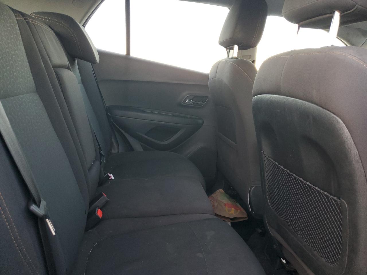 2017 Chevrolet Trax Ls VIN: 3GNCJKSB2HL198106 Lot: 90996555