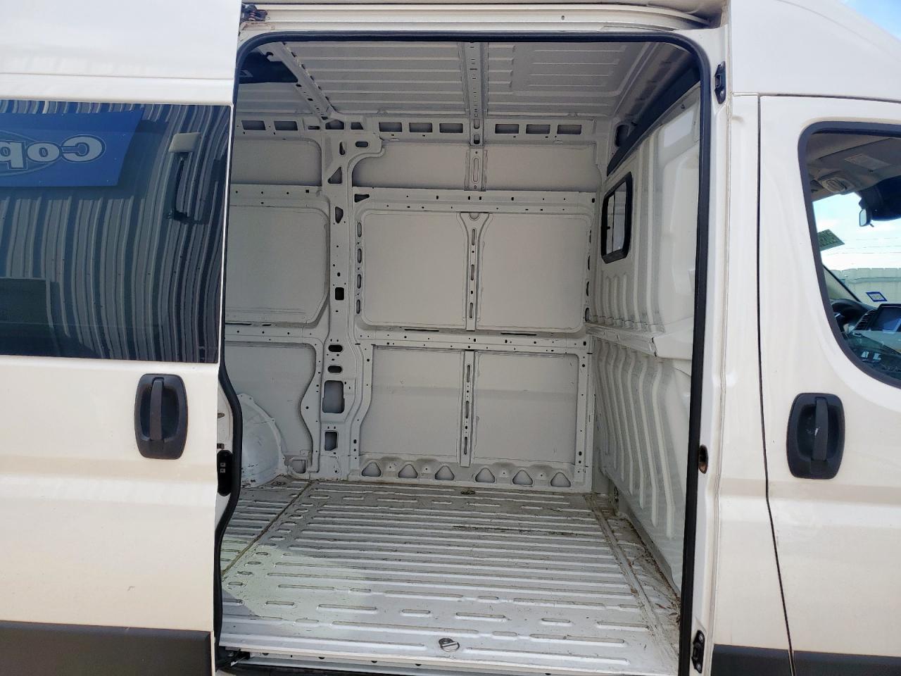 2024 Ram Promaster Van VIN: 3C6LRVBG4RE135987 Lot: 90357475