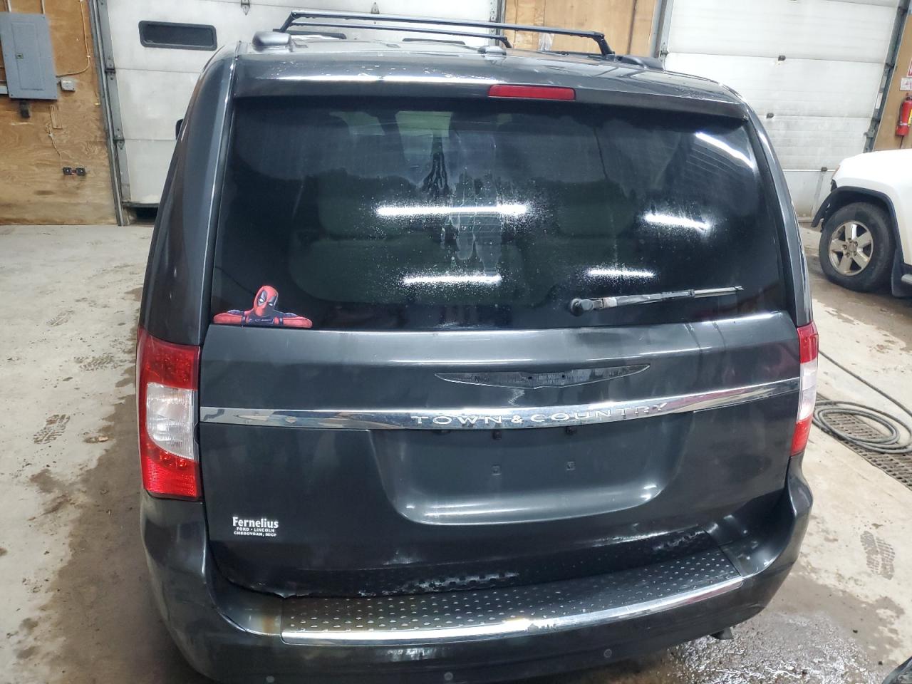 2011 Chrysler Town & Country Touring L VIN: 2A4RR8DG1BR676835 Lot: 92665035