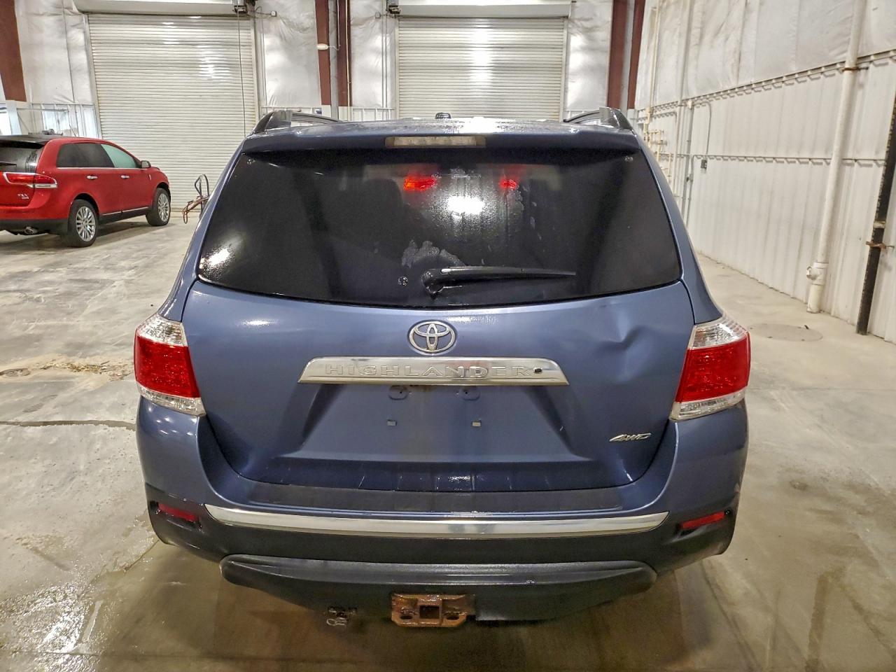 2013 Toyota Highlander Base VIN: 5TDBK3EH0DS242745 Lot: 93139155
