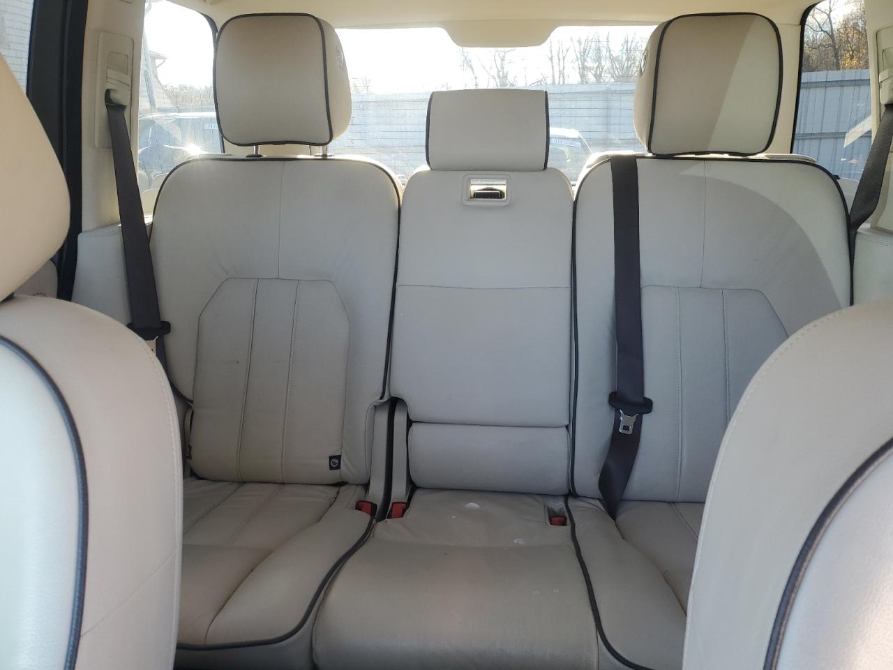 2011 Land Rover Range Rover Hse VIN: SALME1D45BA356682 Lot: 90406705