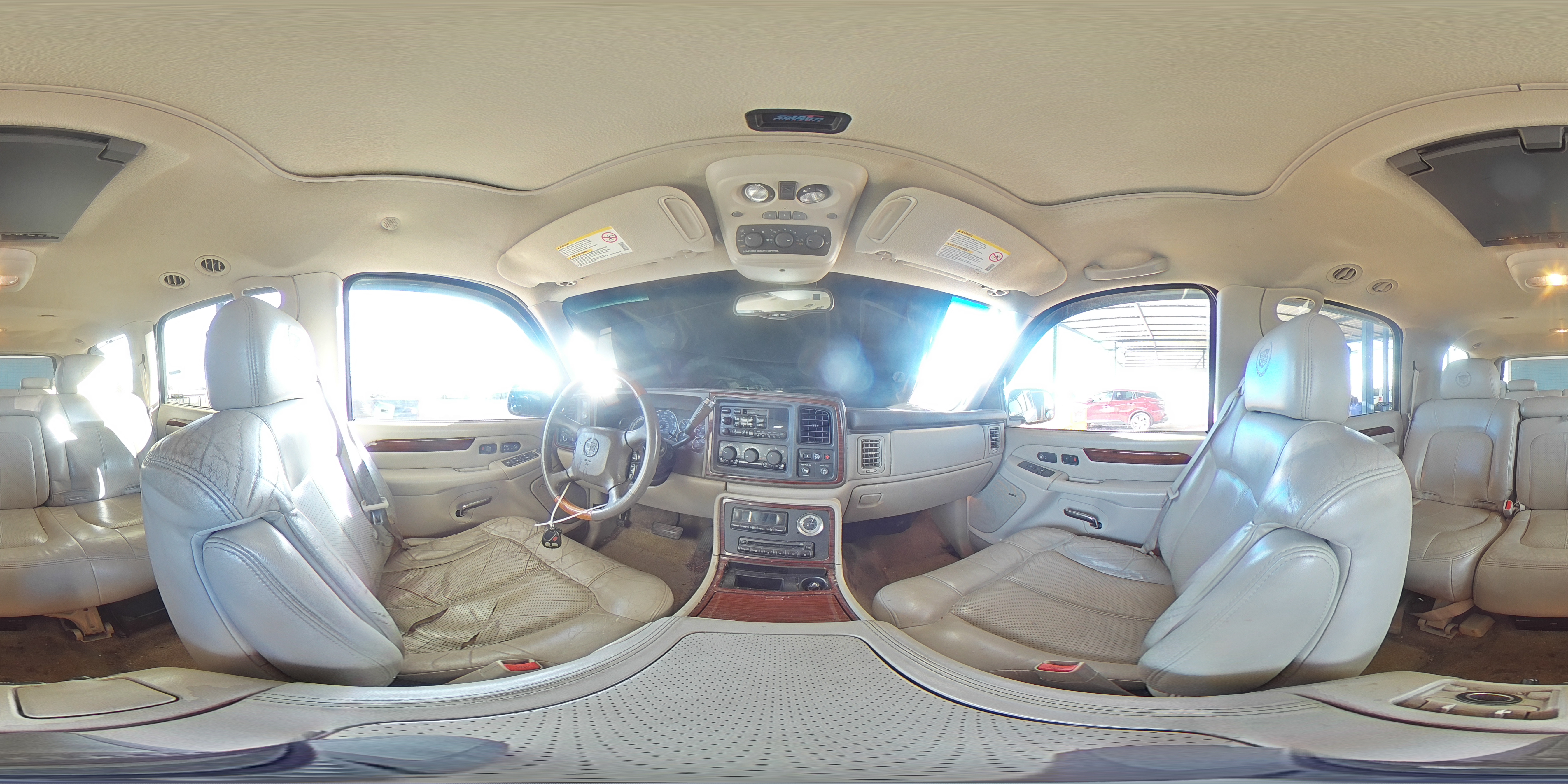 2002 Cadillac Escalade Luxury VIN: 1GYEK63N02R173021 Lot: 93977265