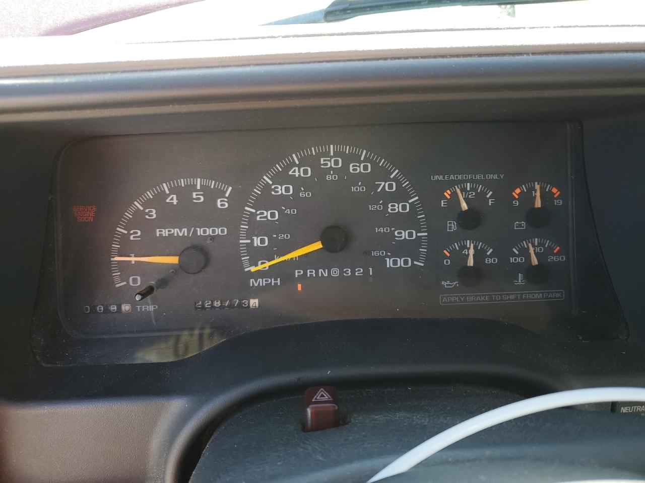 1998 Chevrolet Tahoe K1500 VIN: 1GNEK13R9WJ338779 Lot: 92283525