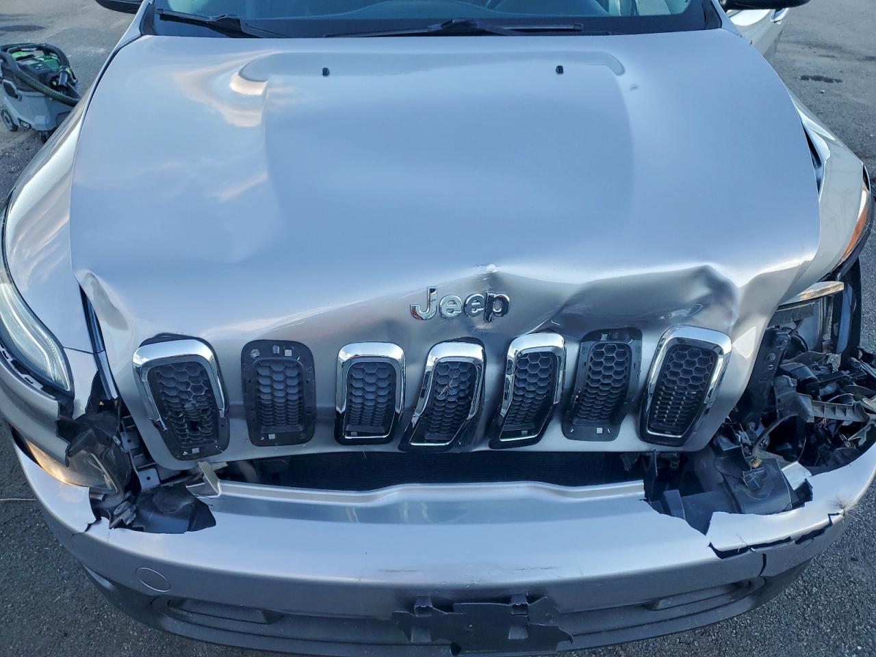 2014 Jeep Cherokee Latitude VIN: 1C4PJMCB3EW224531 Lot: 94262385