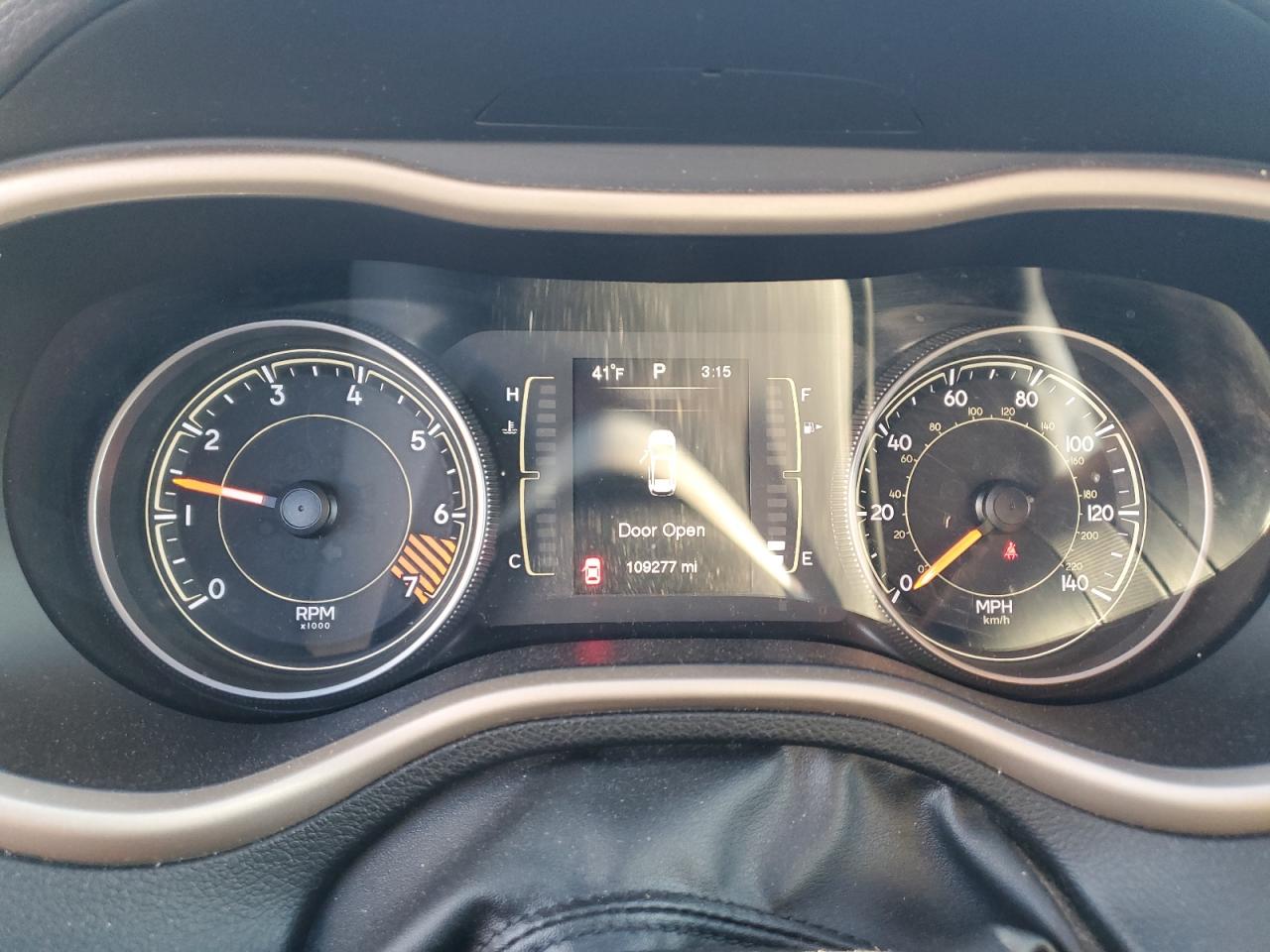 2015 Jeep Cherokee Sport VIN: 1C4PJMAB9FW654245 Lot: 92275445