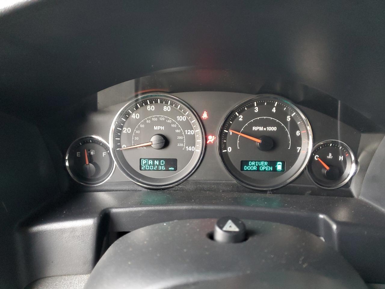 2006 Jeep Commander VIN: 1J8HG48N56C352318 Lot: 93660685