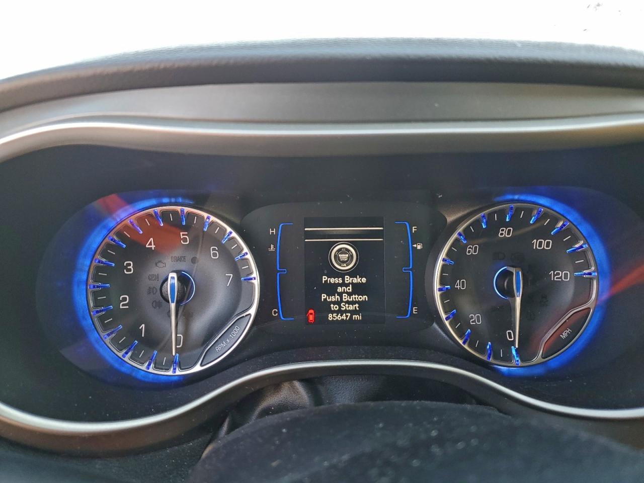 2020 Chrysler Pacifica Touring VIN: 2C4RC1FG5LR118502 Lot: 93921875