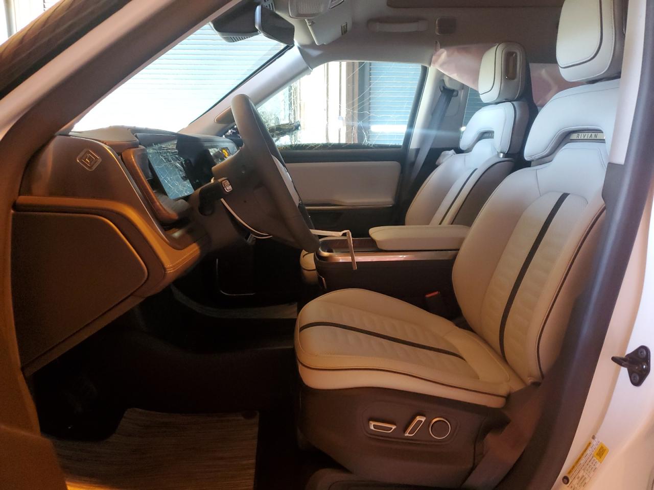 2025 Rivian R1S Adventure VIN: 7PDSGBBA2SN070202 Lot: 91914465