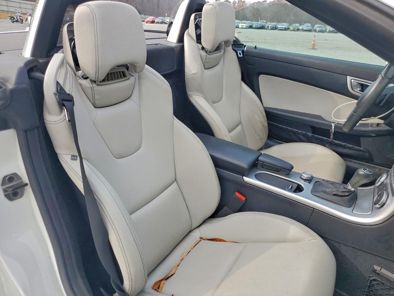 2014 Mercedes-Benz Slk 250 VIN: WDDPK4HA6EF083554 Lot: 93874675