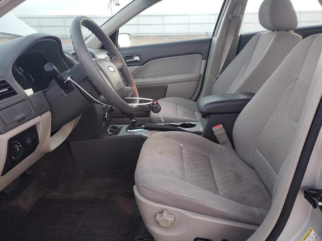 2011 Ford Fusion Se VIN: 3FAHP0HA3BR268982 Lot: 93700045