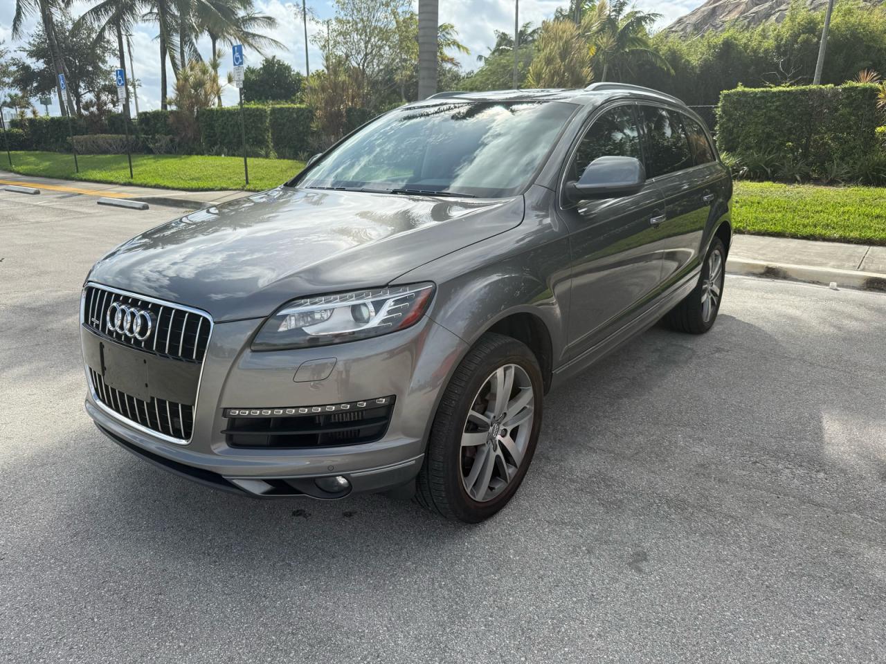 2013 Audi Q7 Premium Plus VIN: WA1LMAFE6DD010695 Lot: 91802365