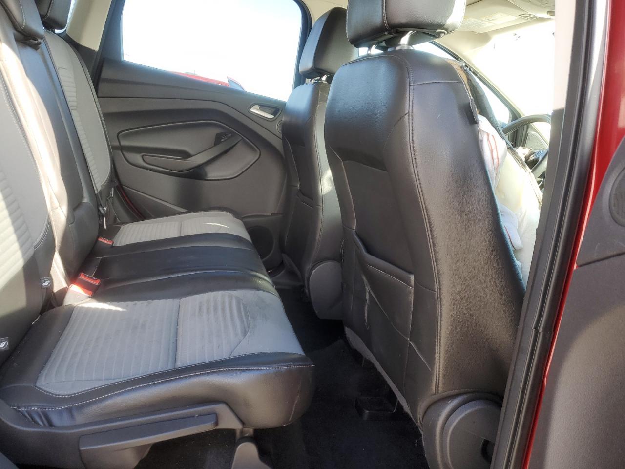 2017 Ford Escape Se VIN: 1FMCU9G96HUD28761 Lot: 92753955