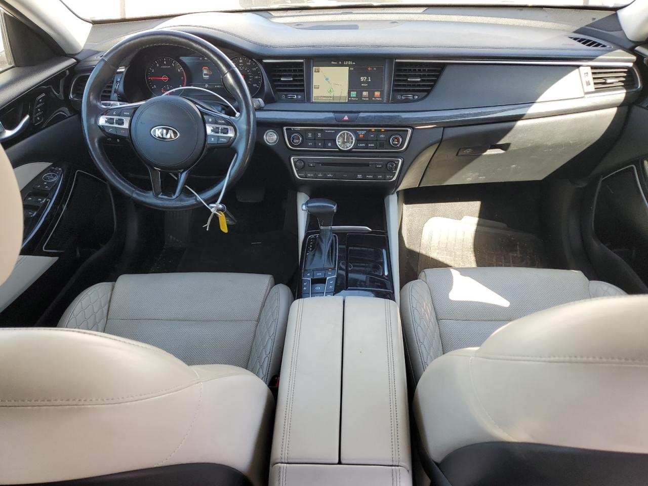 2017 Kia Cadenza Premium VIN: KNALC4J18H5070716 Lot: 91806975