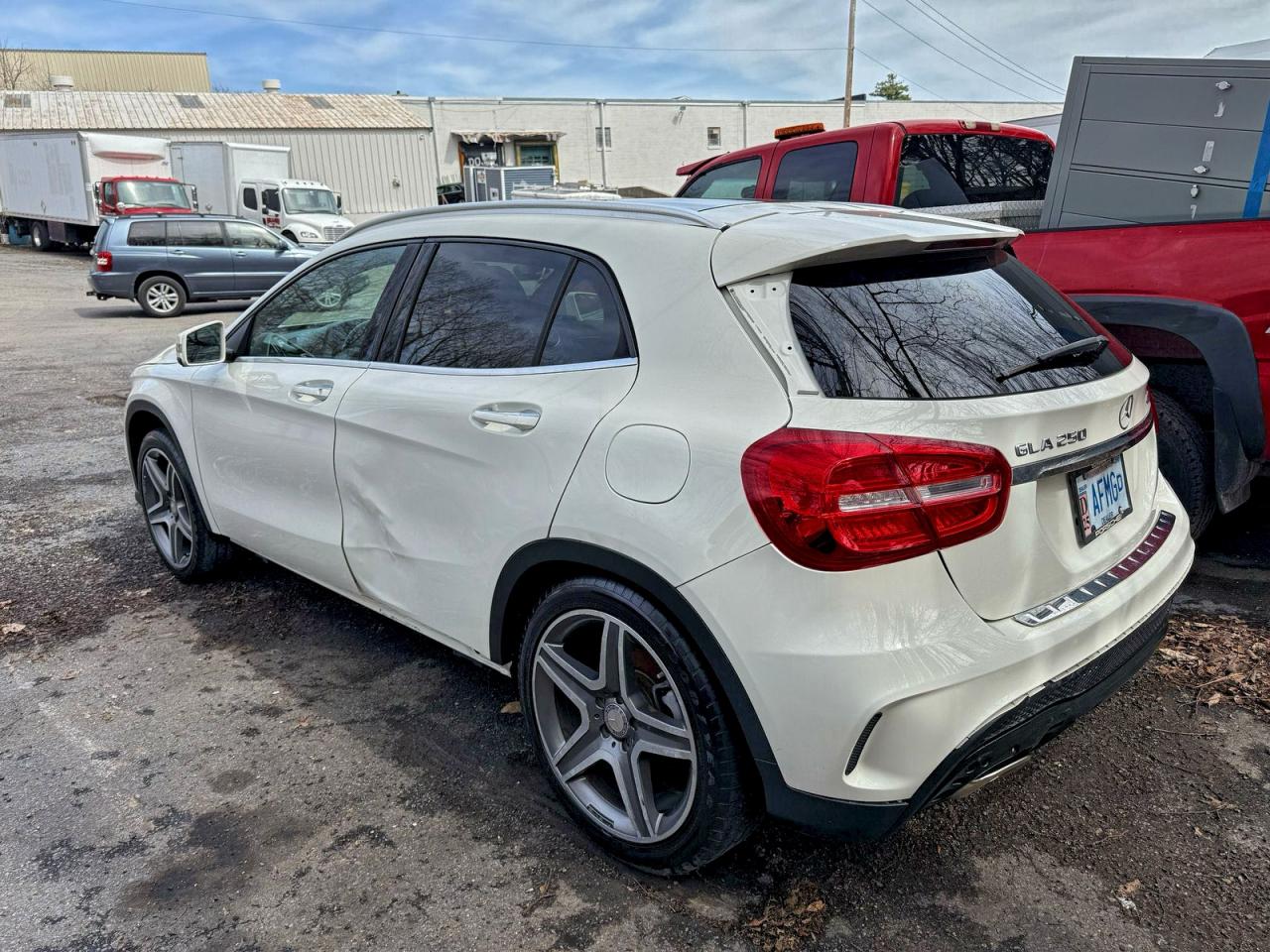 Фото: WDCTG4GB5GJ232549