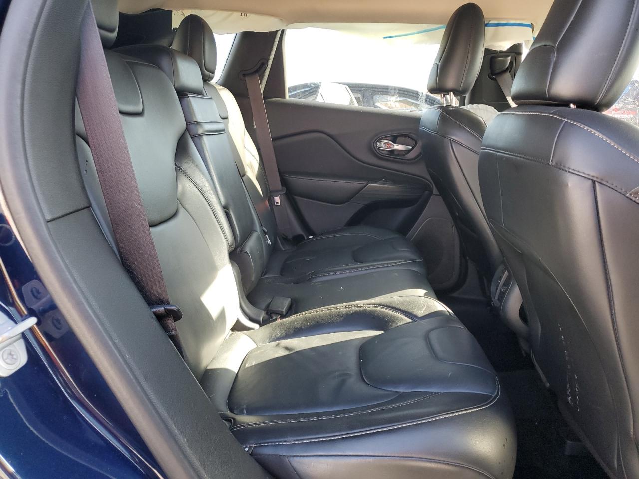 2015 Jeep Cherokee Limited VIN: 1C4PJMDS5FW704487 Lot: 92494645