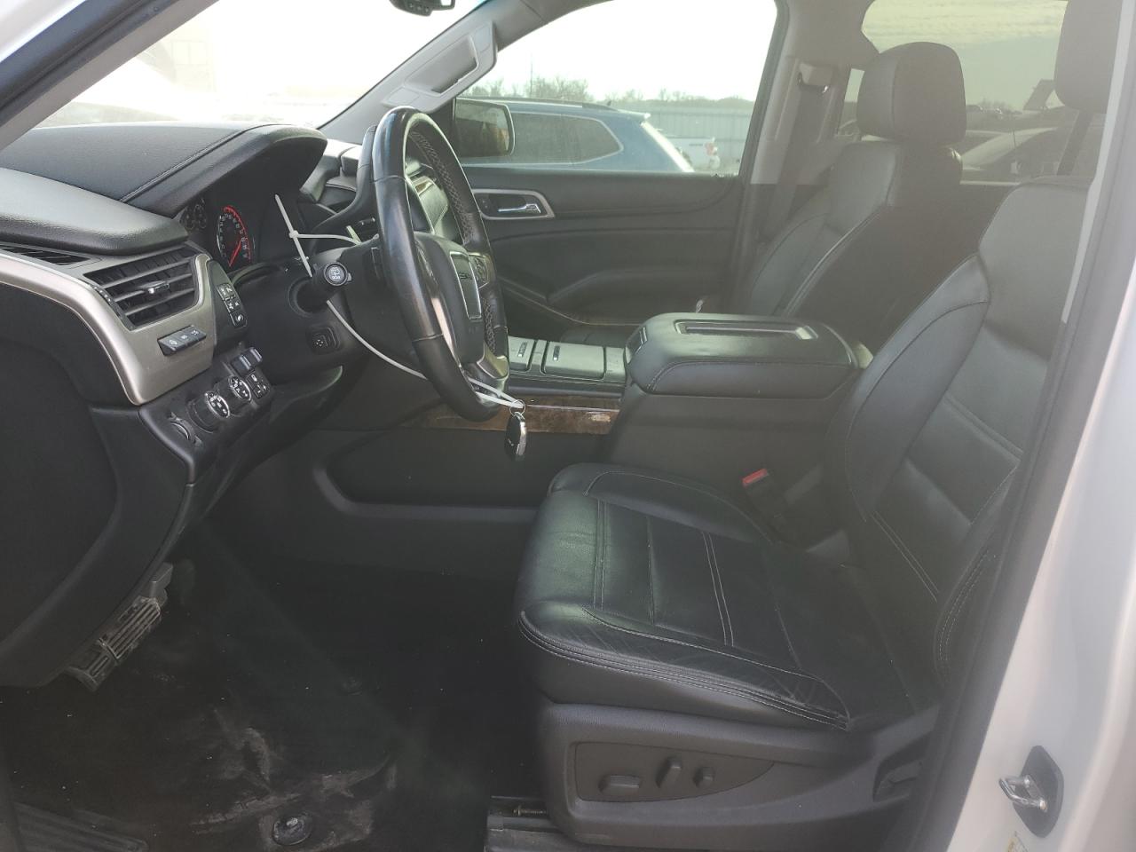 2016 GMC Yukon Denali VIN: 1GKS2CKJ9GR283261 Lot: 92833015