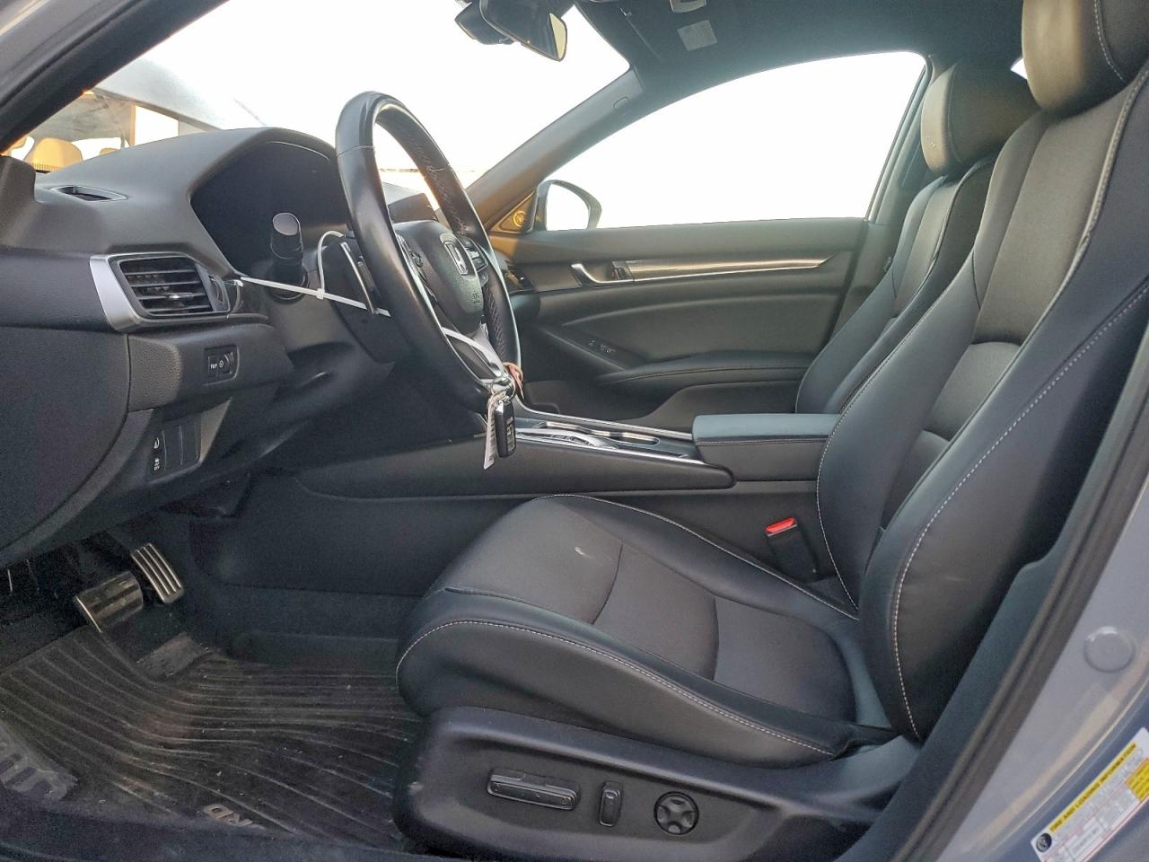 2022 Honda Accord Hybrid Sport VIN: 1HGCV3F22NA013893 Lot: 92096965