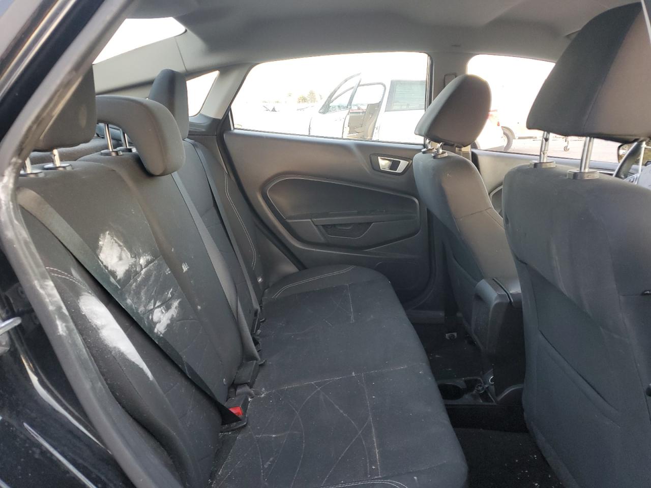 2015 Ford Fiesta Se VIN: 3FADP4BJ0FM202651 Lot: 91869445