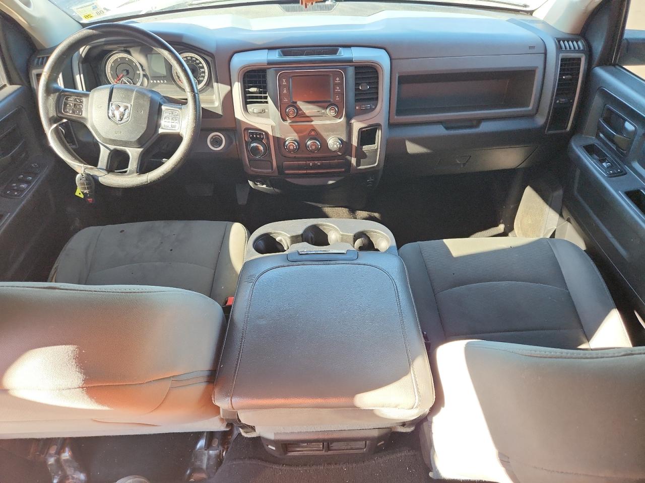 2016 Ram 1500 St VIN: 3C6RR6KT7GG320338 Lot: 91291675