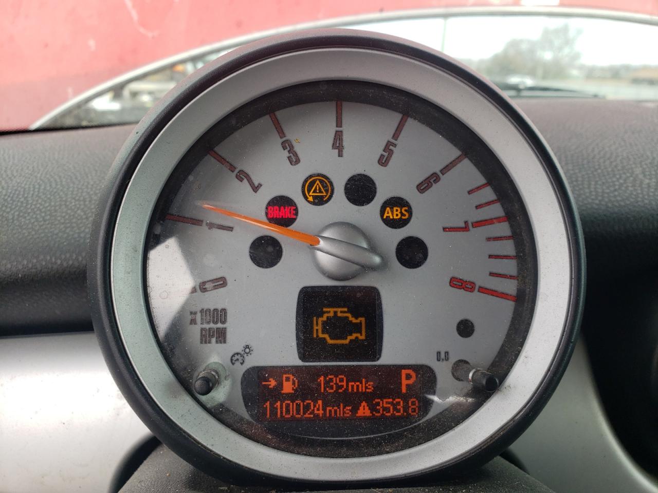 2008 Mini Cooper VIN: WMWMF33568TT61829 Lot: 91956725