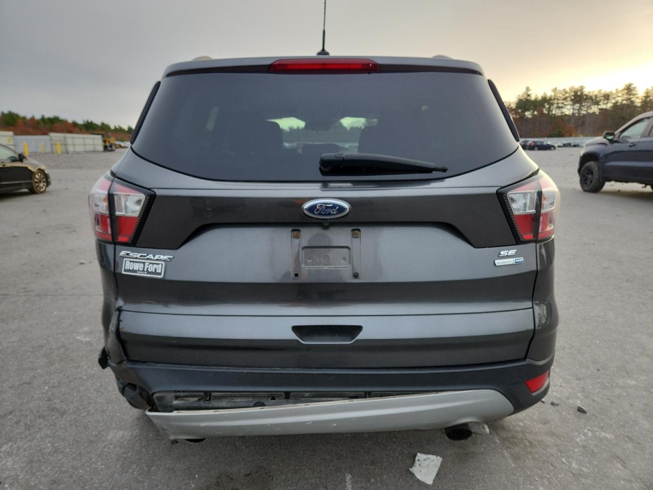 2018 Ford Escape Se VIN: 1FMCU9GD9JUC24260 Lot: 90630455