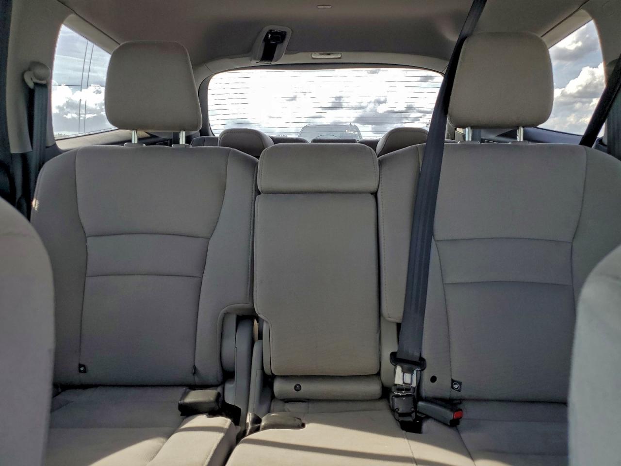 2017 Honda Pilot Lx VIN: 5FNYF5H10HB019270 Lot: 94766515