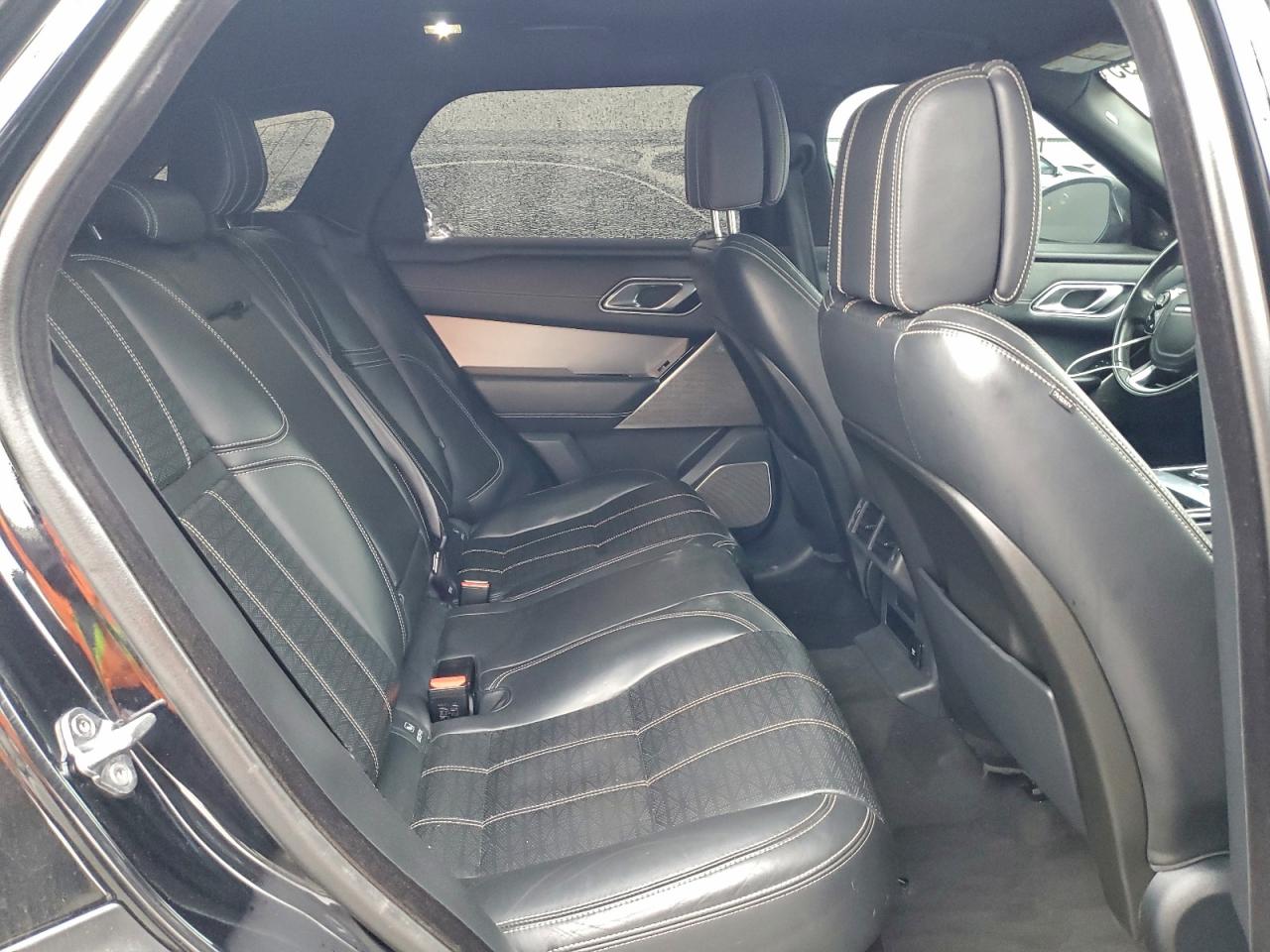 2018 Land Rover Range Rover Velar R-Dynamic Hse VIN: SALYM2RV7JA758150 Lot: 94333295