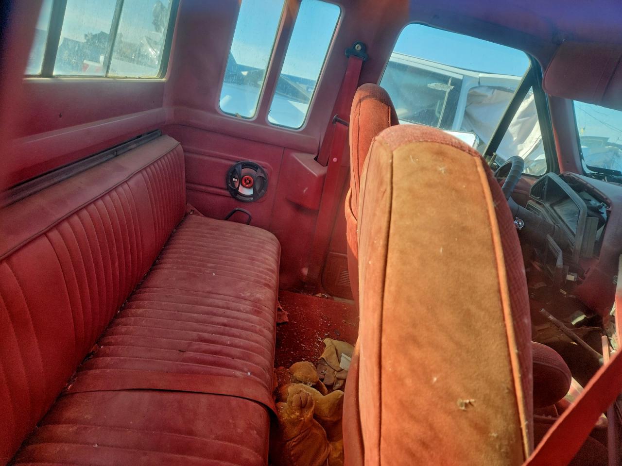 1990 Ford F350 VIN: 1FTJX35M1LKB57185 Lot: 94432835