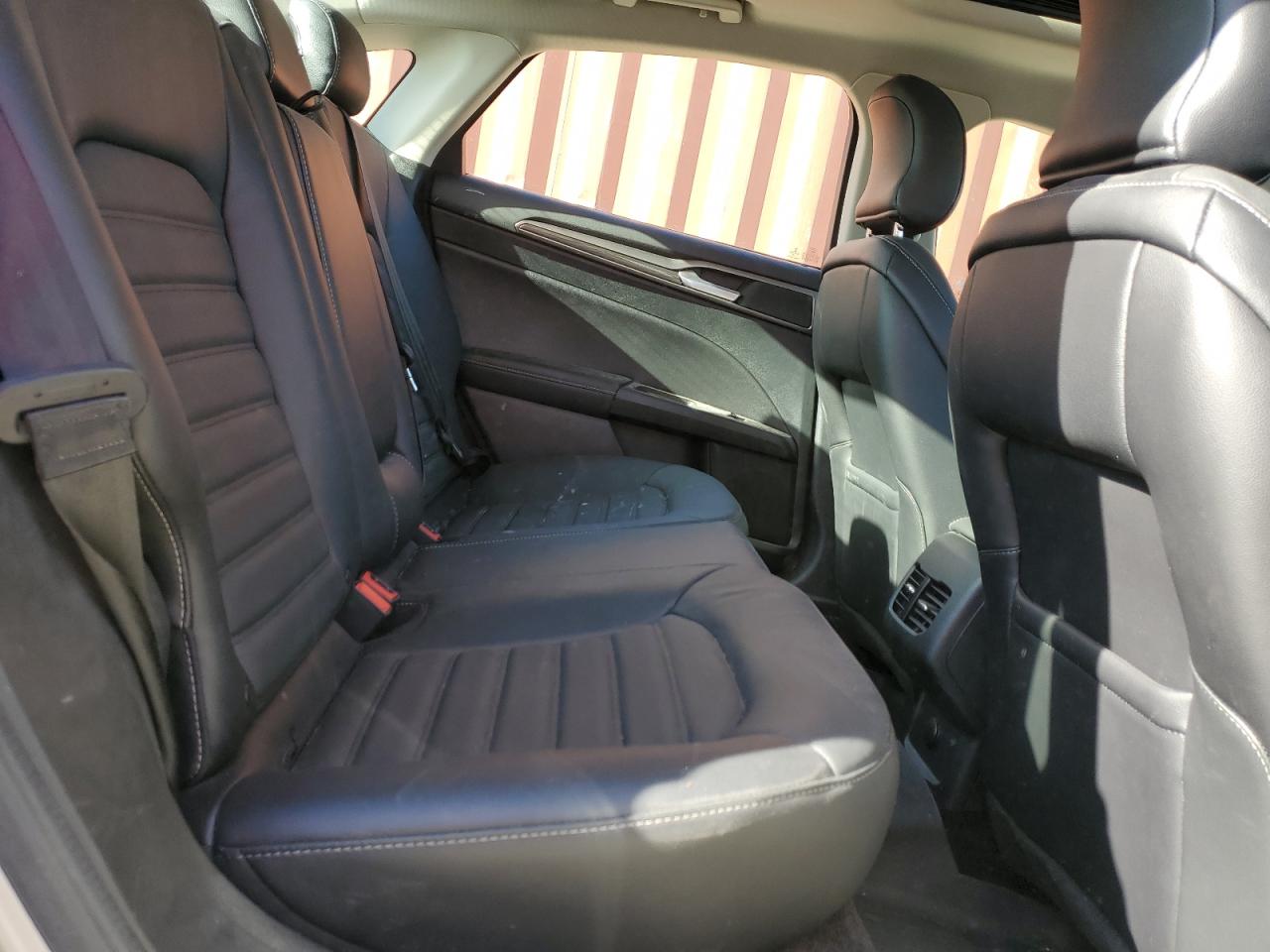 2017 Ford Fusion Se VIN: 3FA6P0T98HR220097 Lot: 92098755