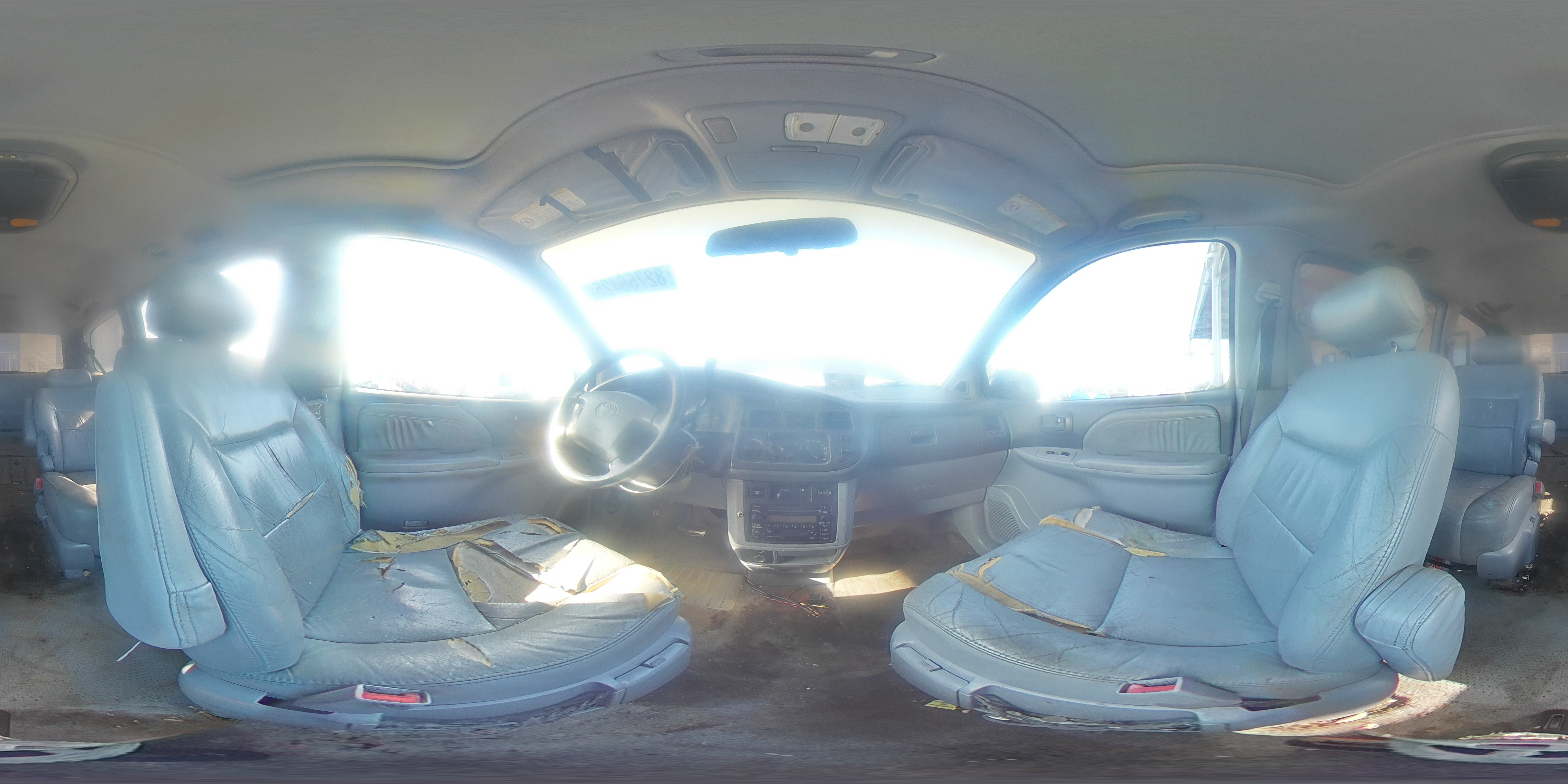 2020 Toyota Sienna Le VIN: 4T3ZF13C0YU235653 Lot: 82756425