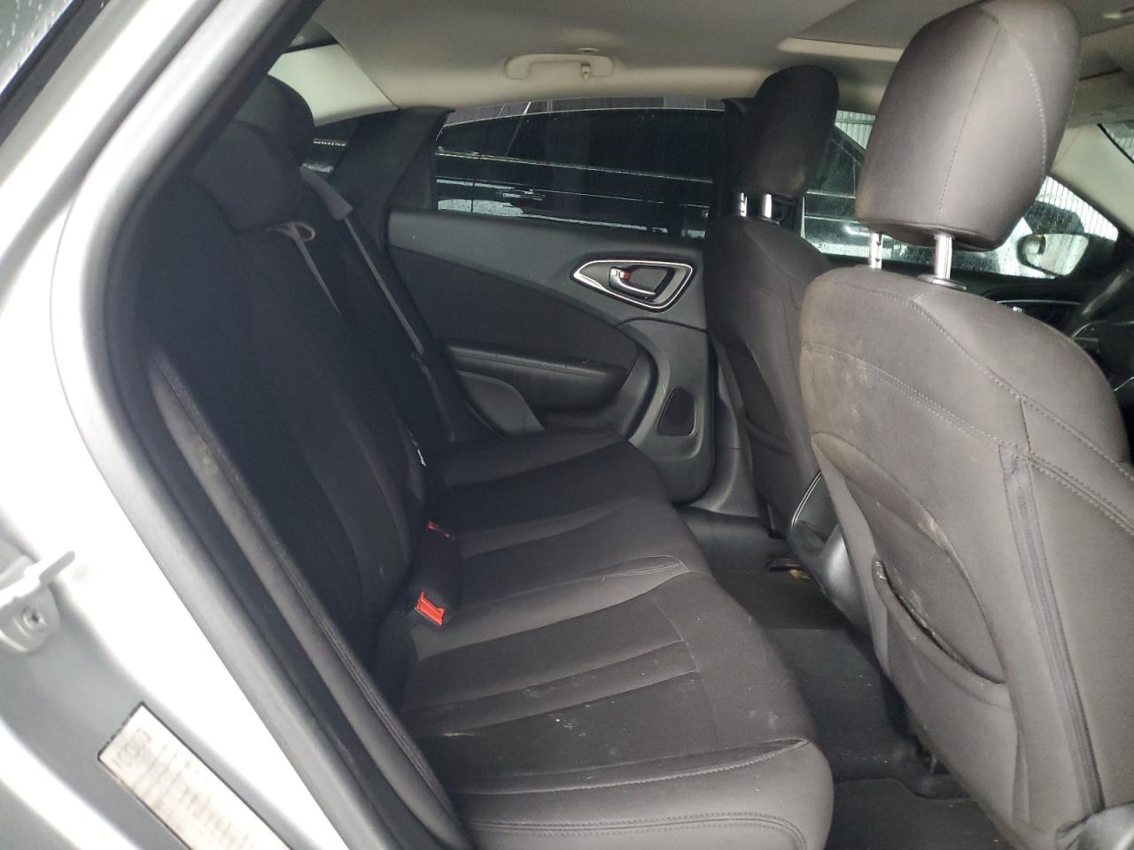 2015 Chrysler 200 Limited VIN: 1C3CCCAB6FN657276 Lot: 91730175