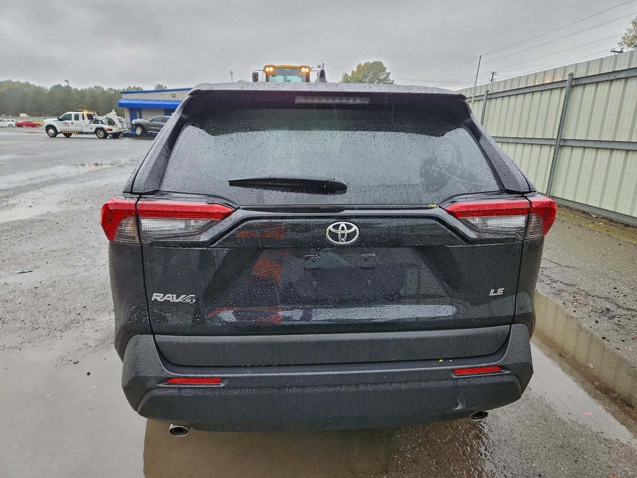 2025 Toyota Rav4 Le VIN: 2T3H1RFV8SW422135 Lot: 93648345