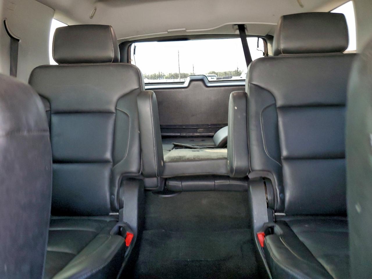 2018 Chevrolet Tahoe K1500 Premier VIN: 1GNSKCKC6JR129649 Lot: 94143355