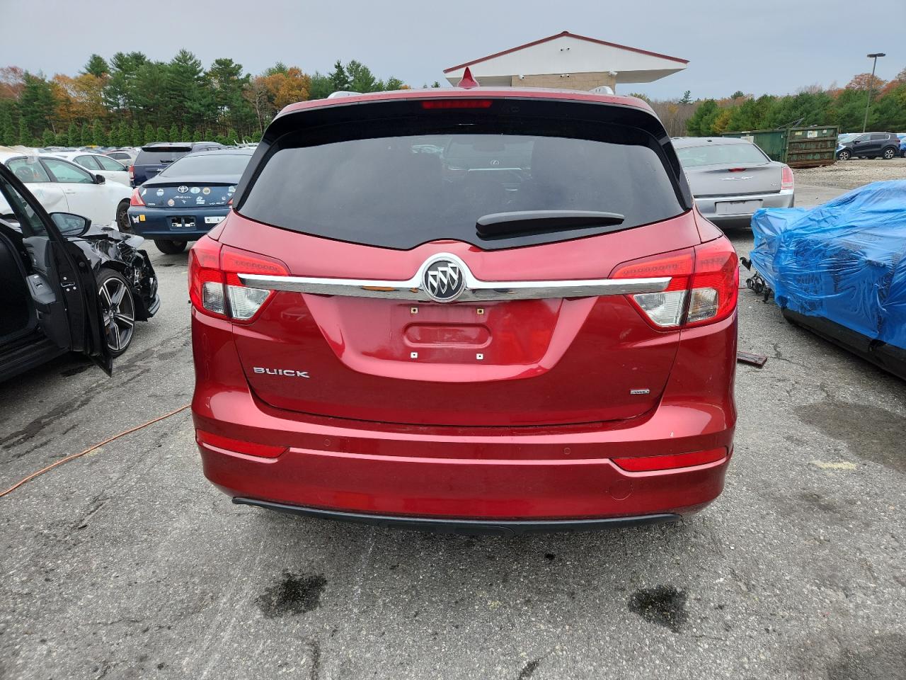 2017 Buick Envision Essence VIN: LRBFXDSA1HD119262 Lot: 90395575