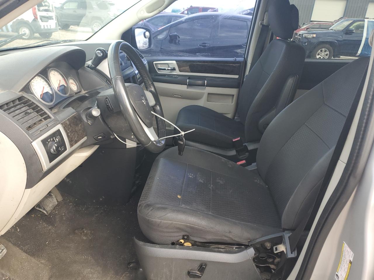 2010 Dodge Grand Caravan Sxt VIN: 2D4RN5D18AR433097 Lot: 92248005