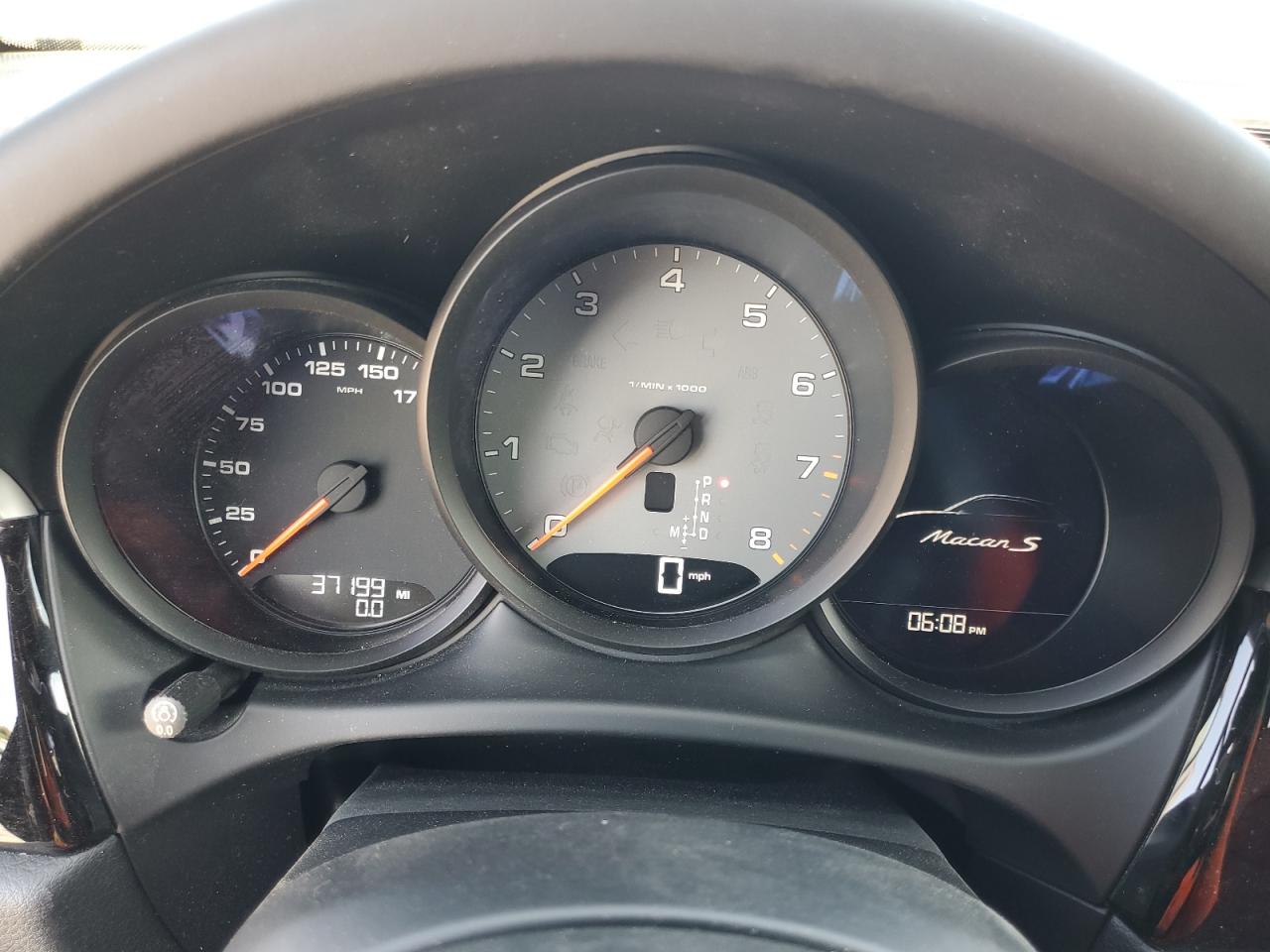 2019 Porsche Macan S VIN: WP1AB2A59KLB31027 Lot: 92210395