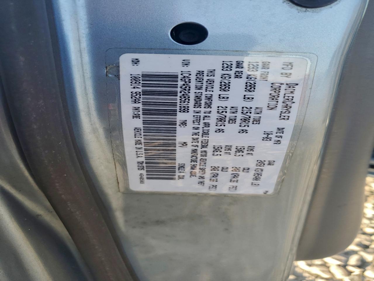 2004 Chrysler Town & Country VIN: 1C4GP45R24B561898 Lot: 93708475