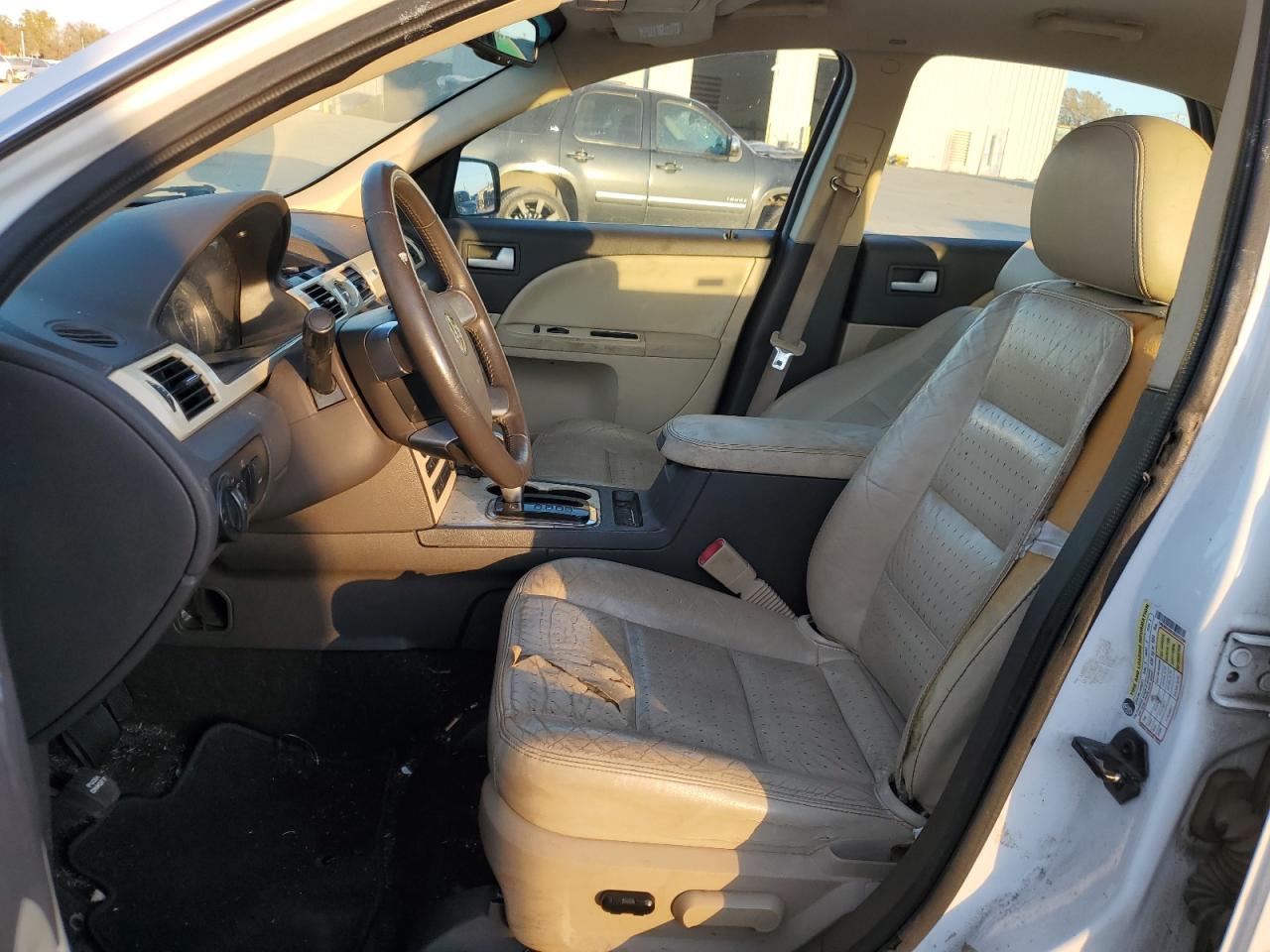 2008 Mercury Sable Luxury VIN: 1MEHM40W28G623088 Lot: 93322945