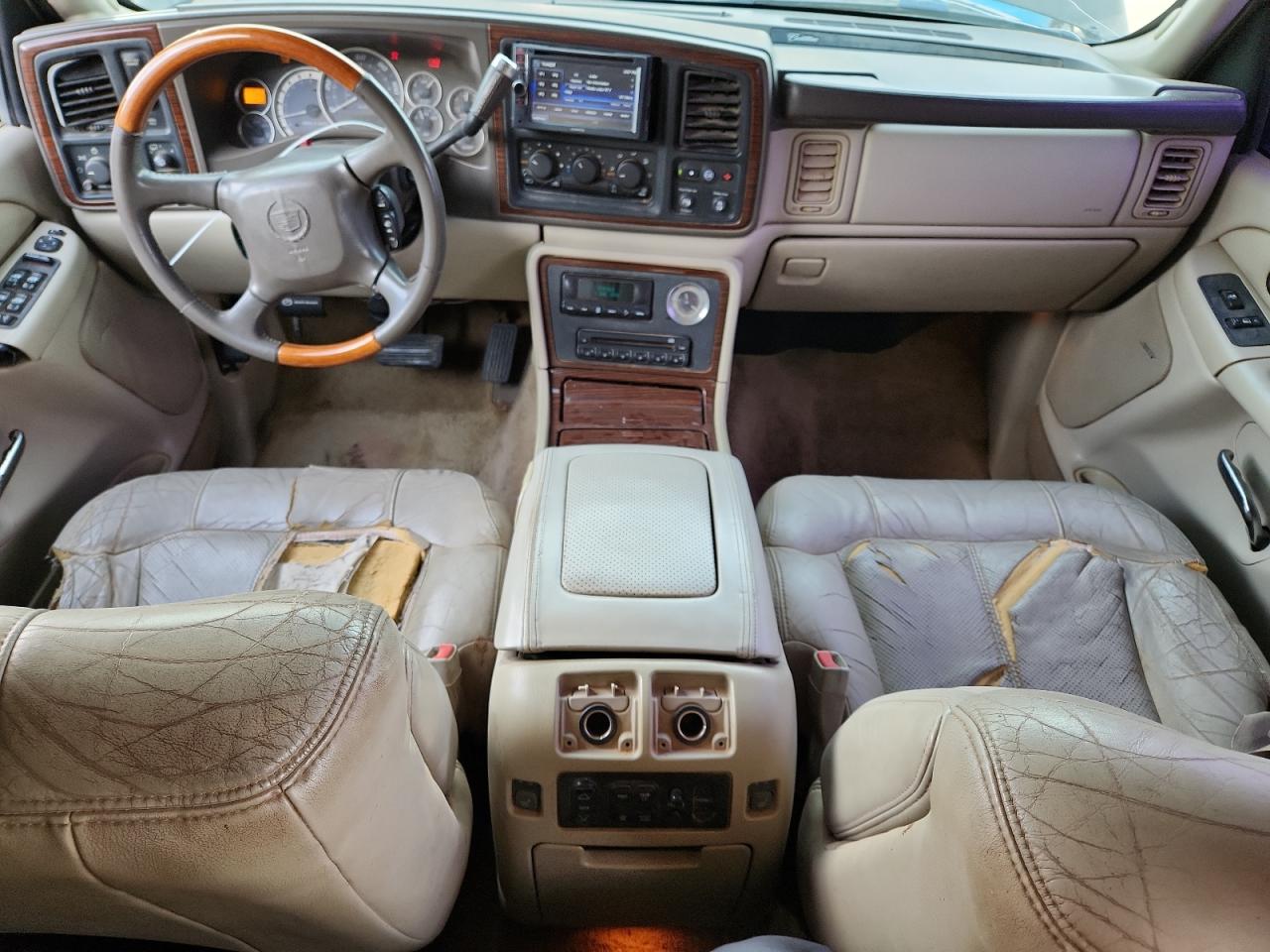 2002 Cadillac Escalade Luxury VIN: 1GYEK63N12R197005 Lot: 93096265