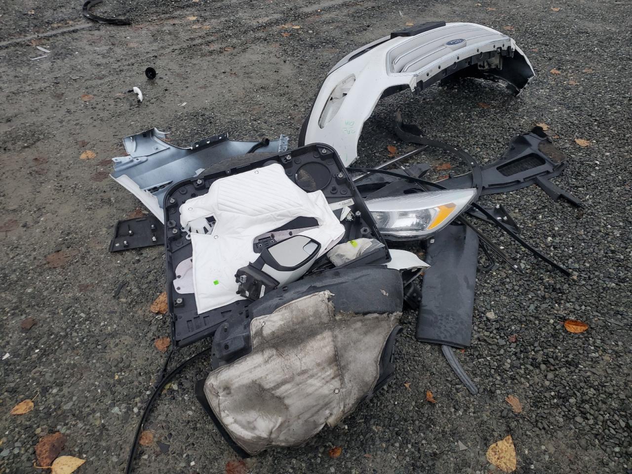 2017 Ford Escape Se VIN: 1FMCU9GD7HUC68011 Lot: 93149225