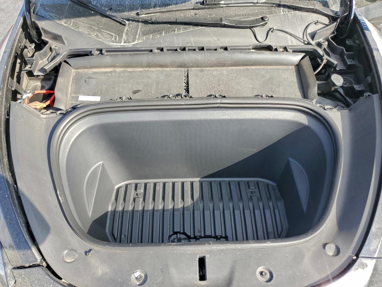 2023 Tesla Model Y VIN: 7SAYGDEE5PA184776 Lot: 93964905